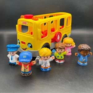 2016 Fisher Price Little People School Bus Sounds & Lights + 6 Figures ~ WORKS!